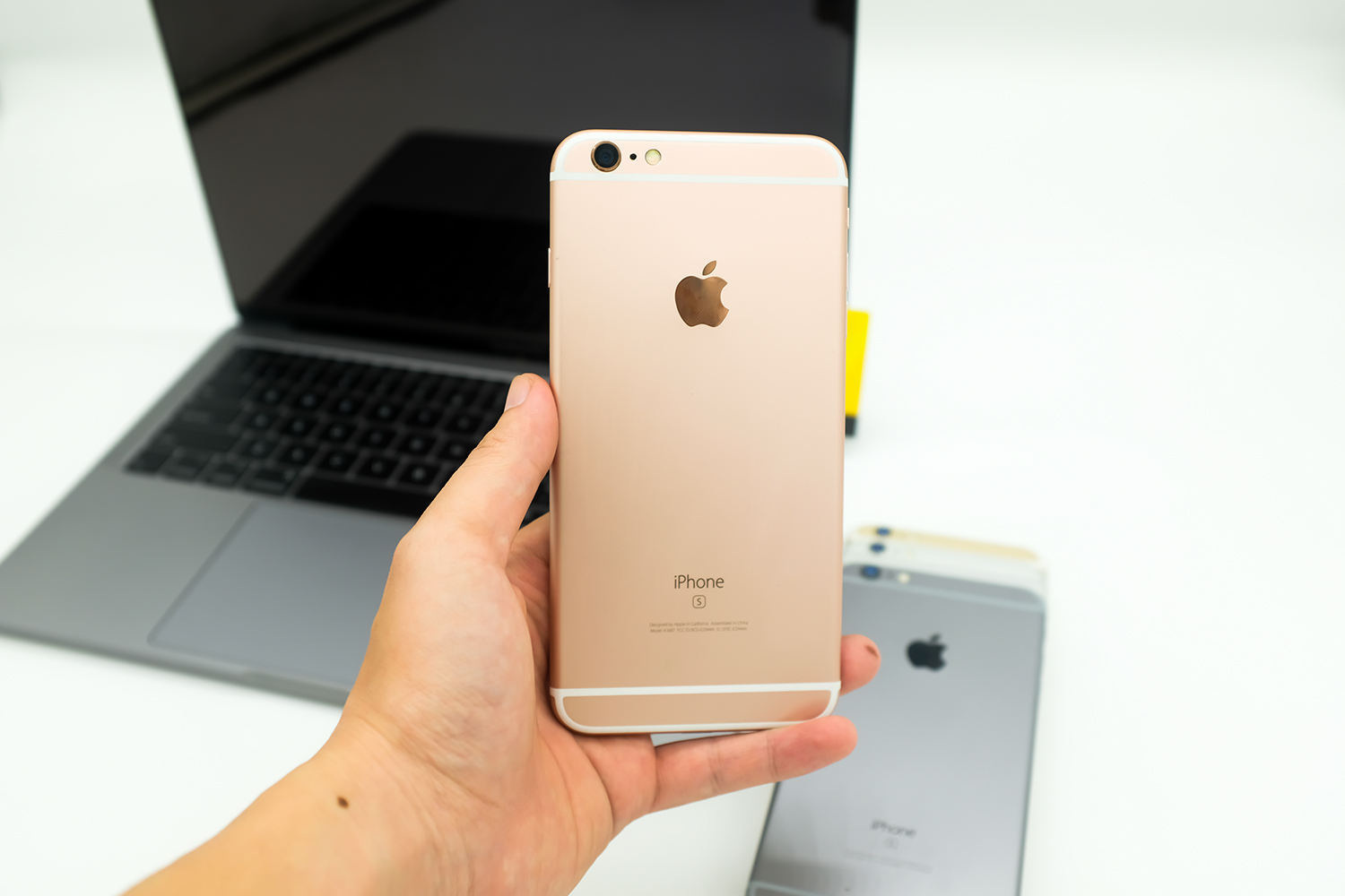 Điện thoại iPhone 6s nay đã có phiên bản màu vàng hồng
