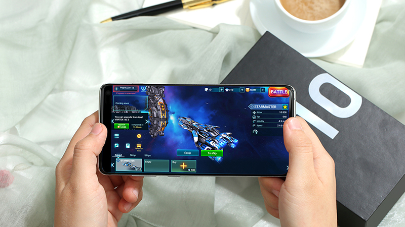 Chơi game trên Galaxy S10 chính hãng