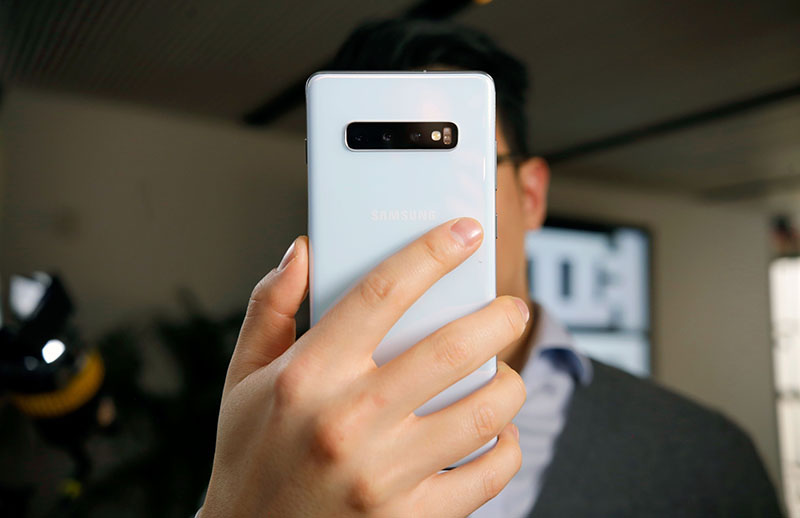 Thời lượng pin của điện thoại Samsung Galaxy S10 chính hãng