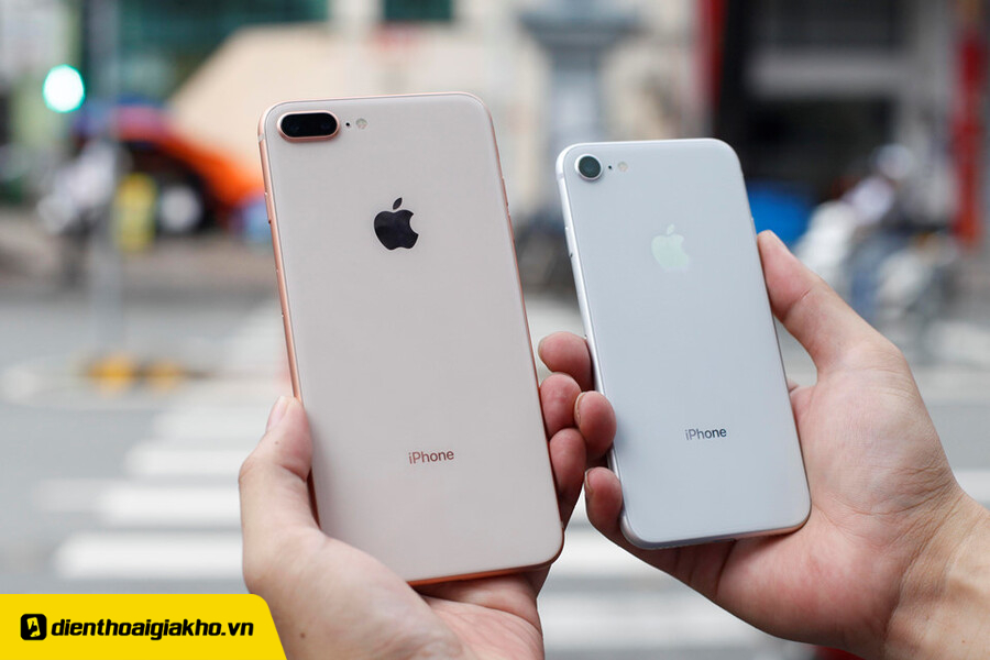 iPhone 8 Plus với màn hình lớn, camera kép và hiệu suất mạnh mẽ chắc chắn sẽ làm hài lòng những người dùng khó tính nhất. Không chỉ giúp bạn chụp những bức ảnh tuyệt vời, iPhone 8 Plus còn được tích hợp nhiều tính năng hữu ích khác để giúp cuộc sống của bạn trở nên dễ dàng hơn. Hãy xem hình ảnh chi tiết của sản phẩm để khám phá thêm những điều tuyệt vời nhất của iPhone 8 Plus!