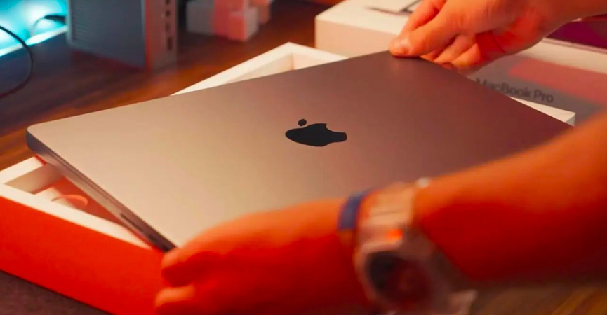 so sánh macbook pro 2023 và macbook pro 2022