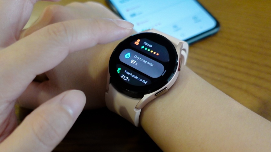 samsung watch 4 theo dõi sức khỏe