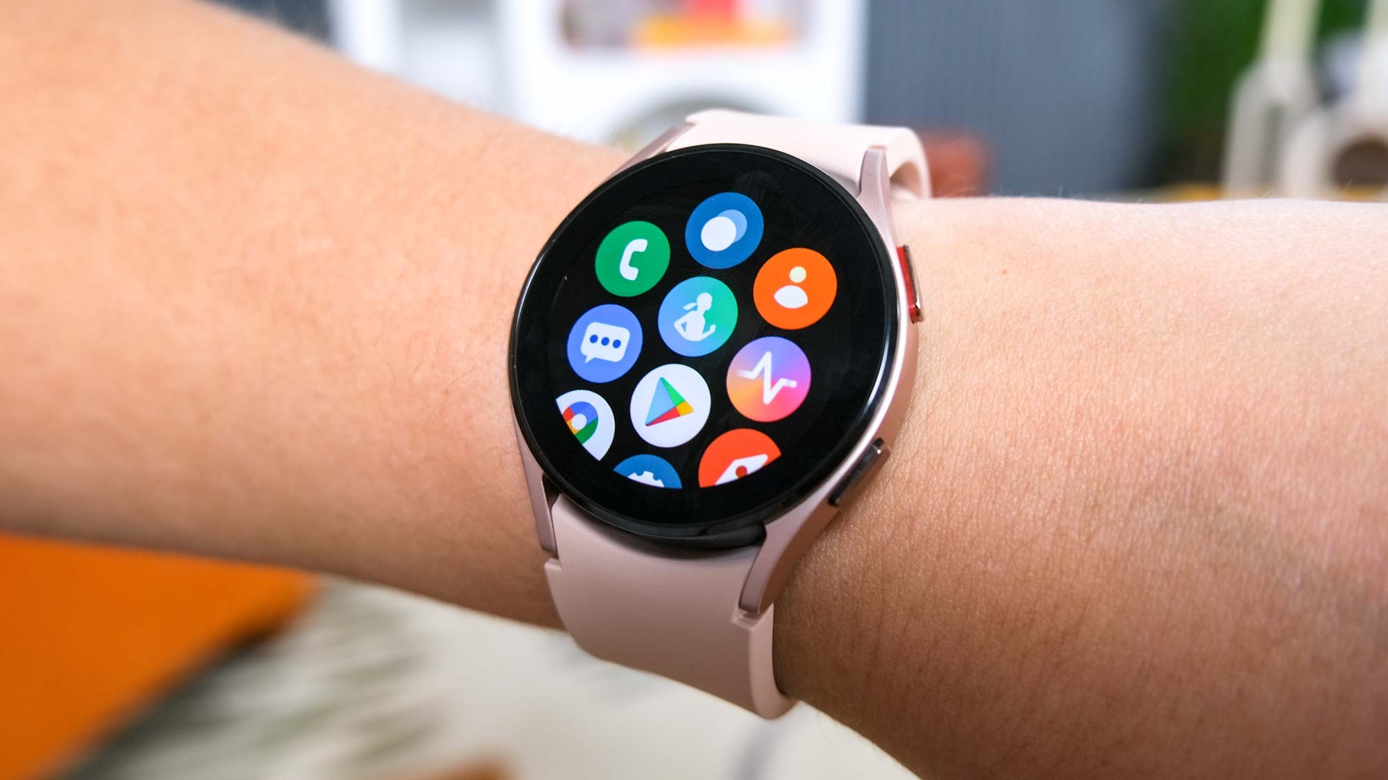 thiết kế samsung galaxy watch