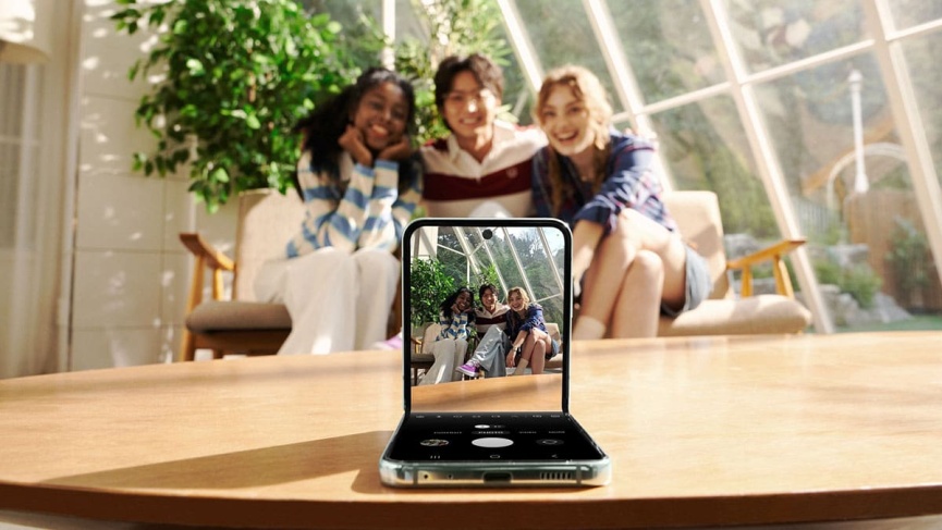 camera galaxy z flip 5