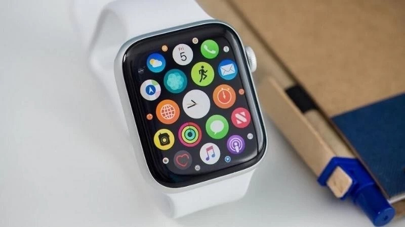 thiết kế apple watch se 2023 