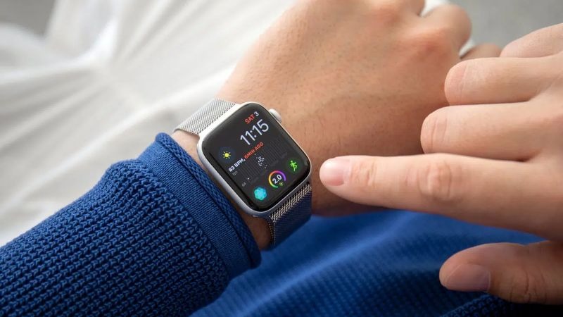 Apple Watch Series 7 cũ theo dõi sức khỏe