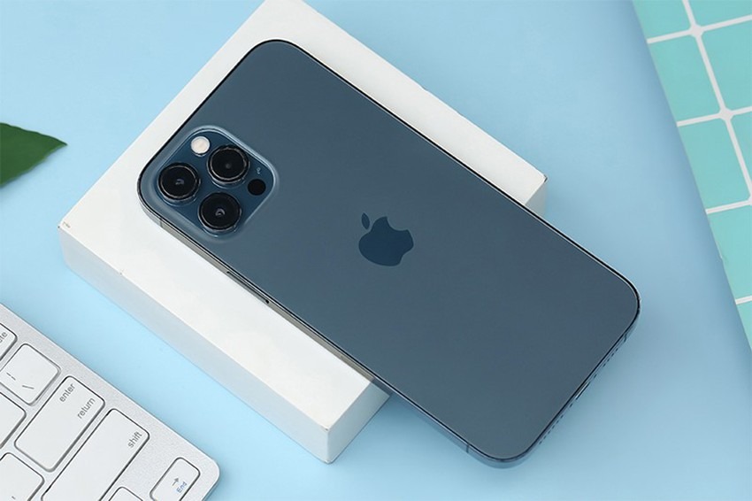 thiết kế iPhone 12 Pro cũ 99