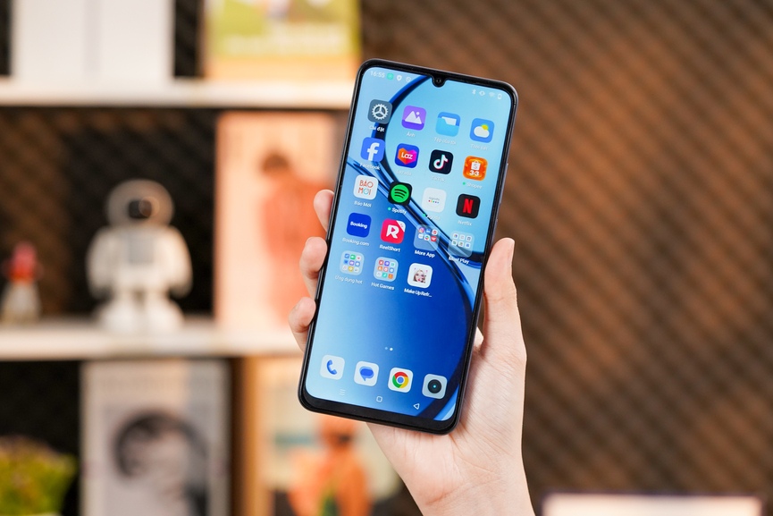 Thiết kế đẹp mắt, cầm nắm nhẹ nhàng