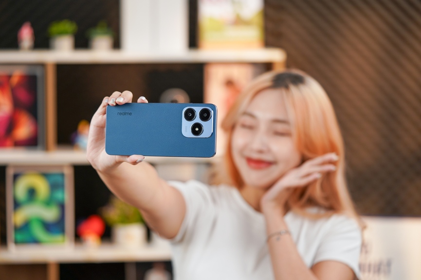 Cấu hình mạnh mẽ hàng đầu phân khúc