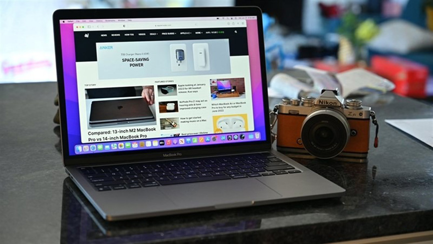 MacBook Pro M2 
