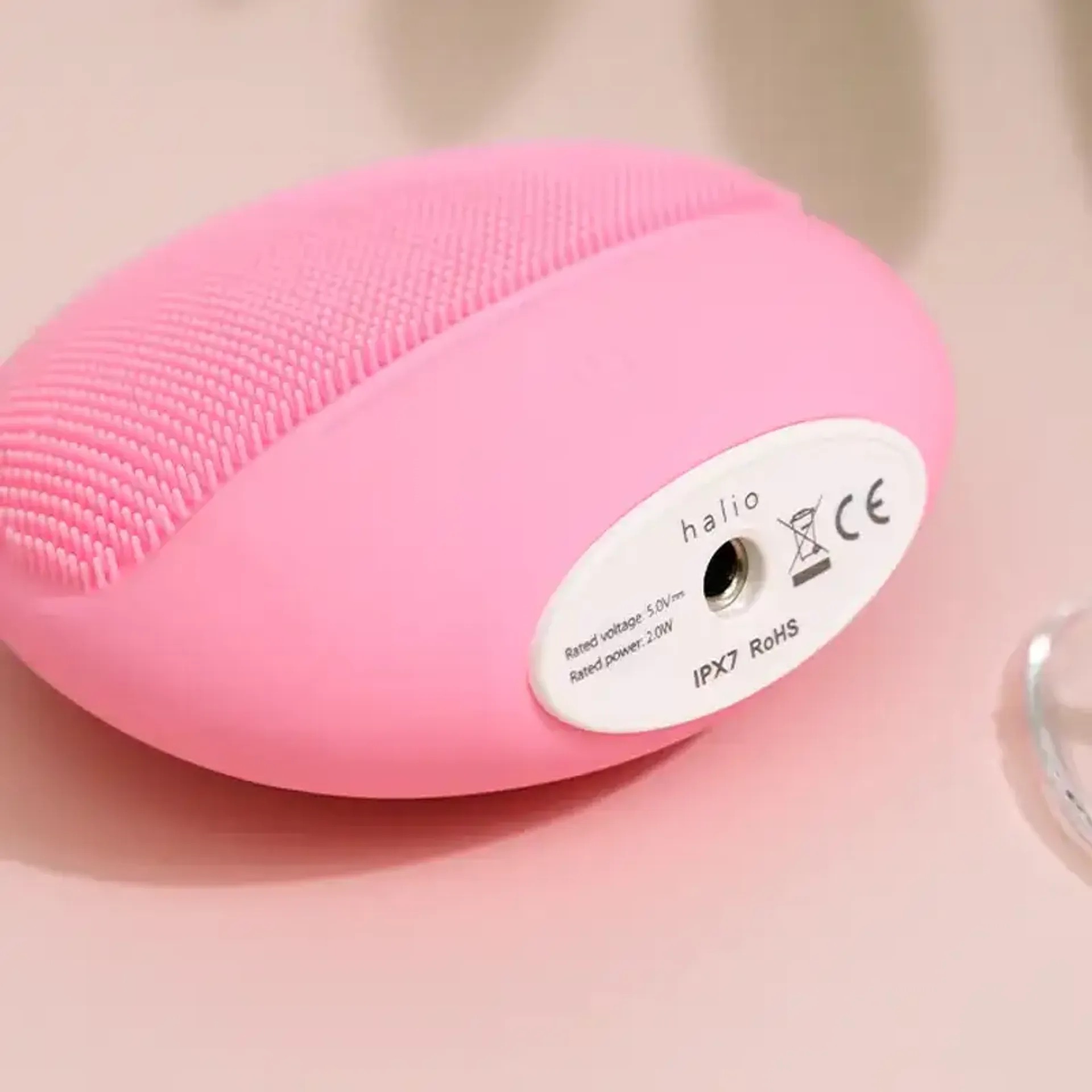 Máy rửa mặt Halio Sensitive Facial Cleansing & Massaging Device