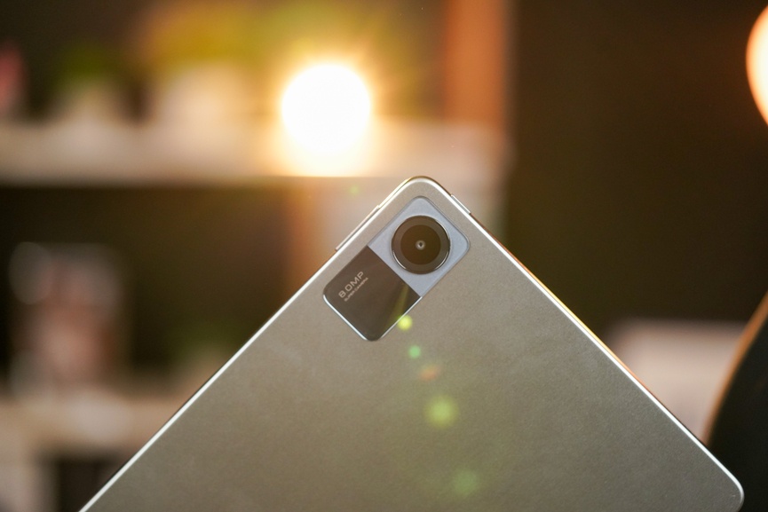 Pin lớn, sạc nhanh