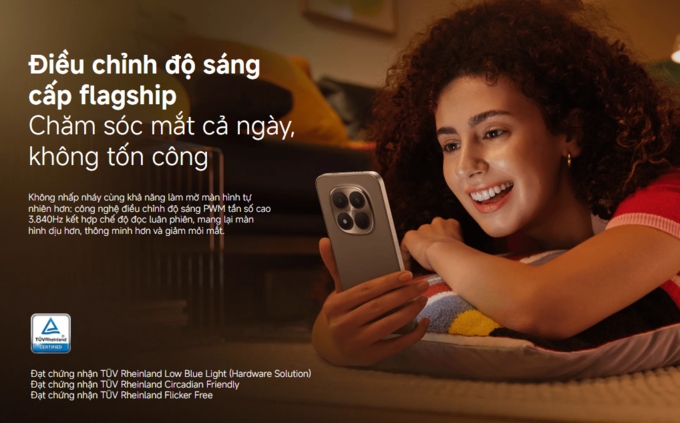 Độ sáng tối đa 3200 nits