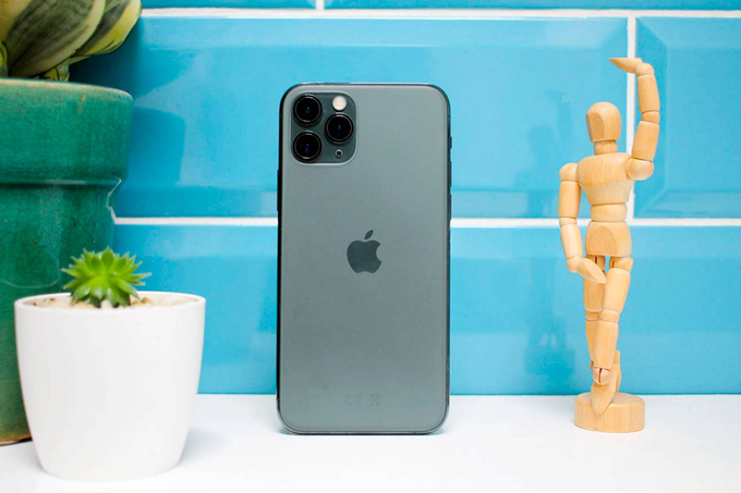 thiết kế iPhone 11 Pro Likenew