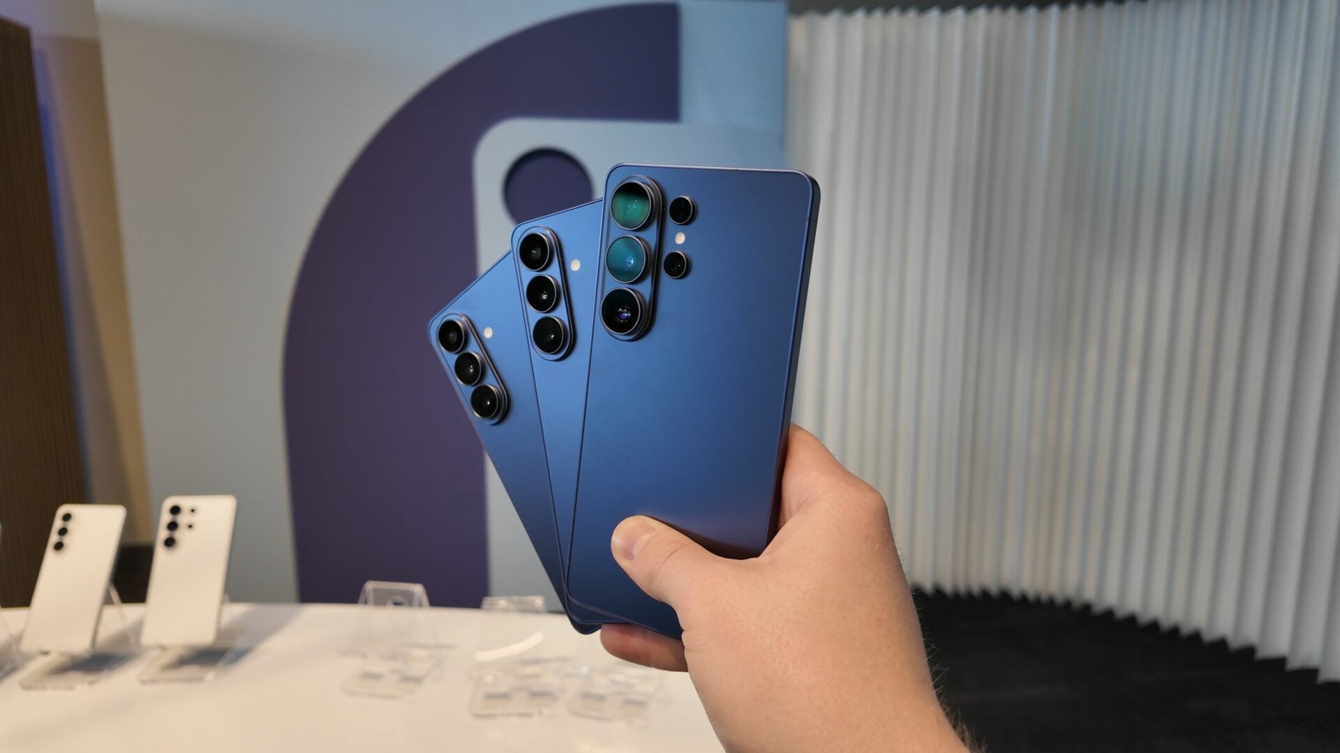 Thiết kế định chuẩn mới mỏng nhẹ